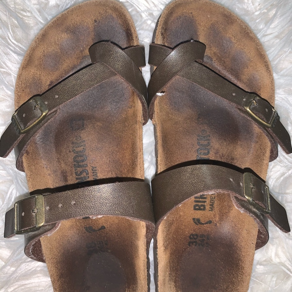 𝗕𝗶𝗿𝗸𝗲𝗻𝘀𝘁𝗼𝗰𝗸 𝘀𝗮𝗻𝗱𝗮𝗹𝘀 ☯︎︎ - Picture 2 of 6